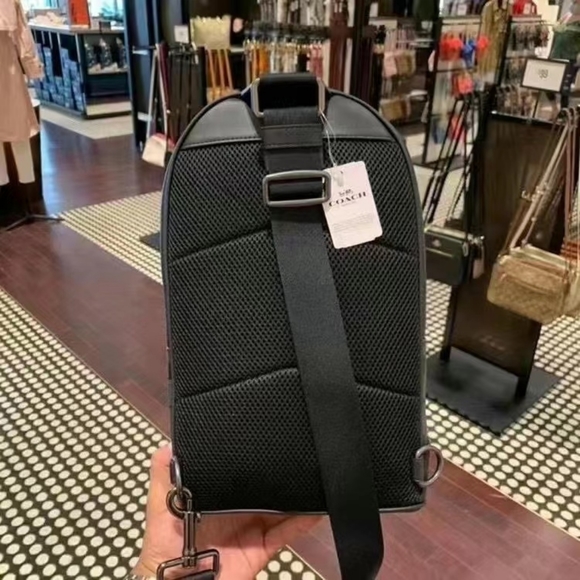 NWT 100% authentic COACH West Pack Varsity Leather Unisex Crossbody - Picture 3 of 8